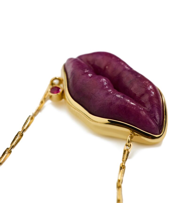 "Kiss me hard" small necklace - Image 4