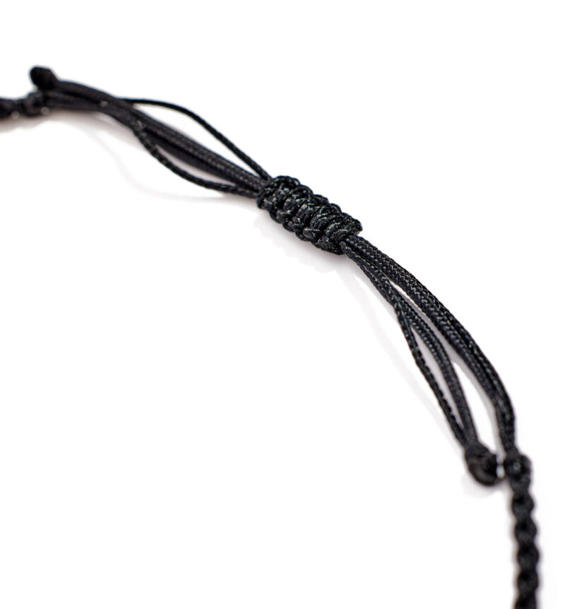 Small Andrea macrame diamond men's bracelet - Image 4