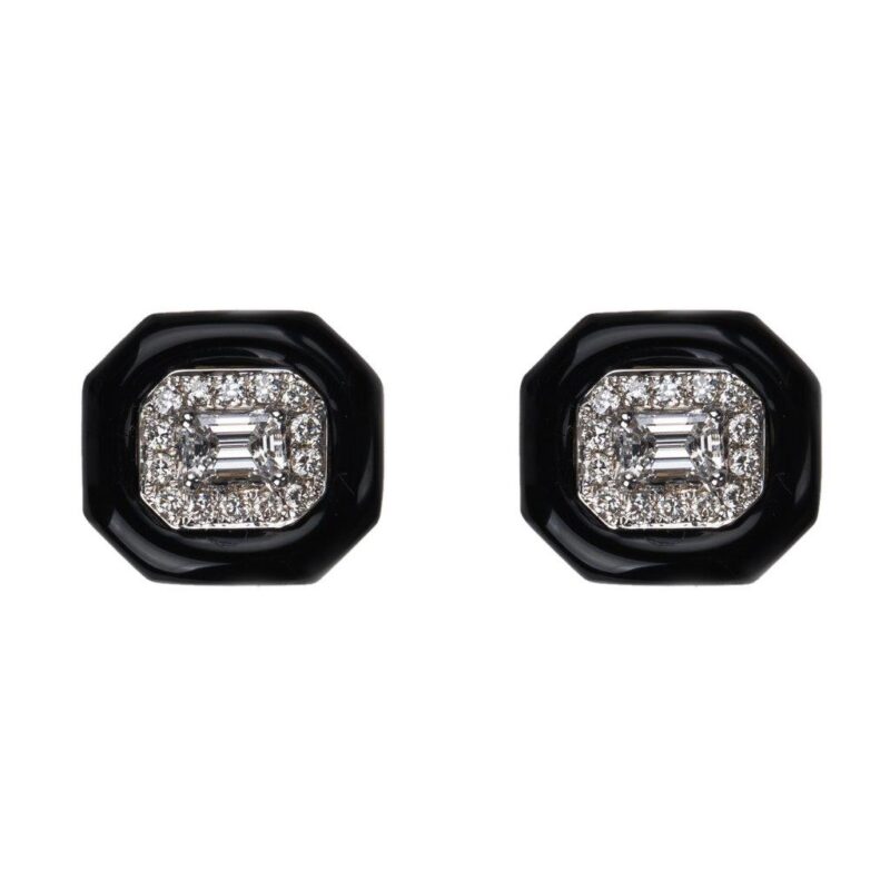 Emerald-cut diamonds earrings
